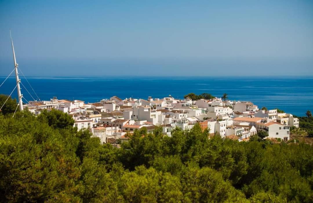 Apartament Atico En Mar De Nerja Zewnętrze zdjęcie